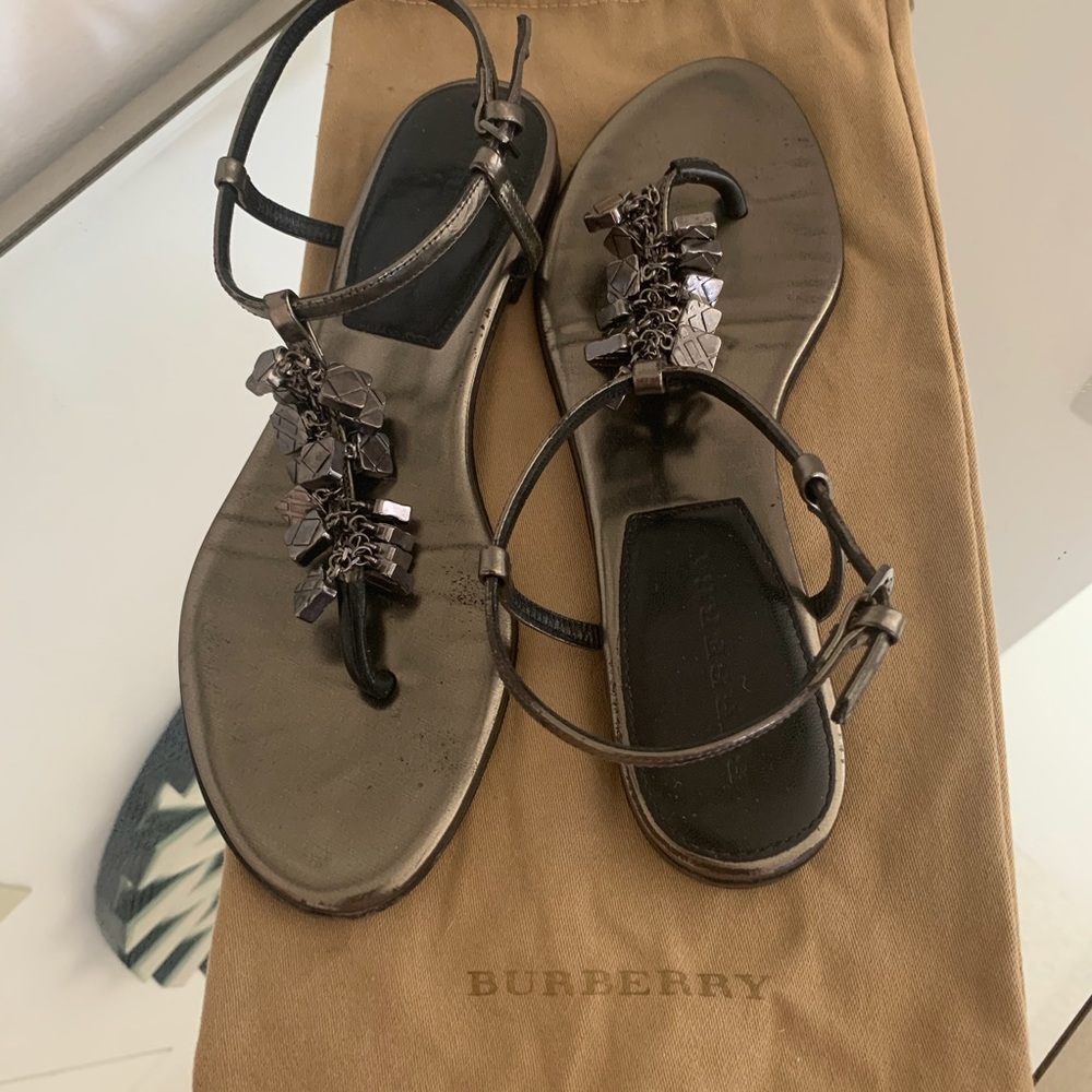 Burberry Embellished Thong Sandals| Size:7.5 - Picture 5 of 5
